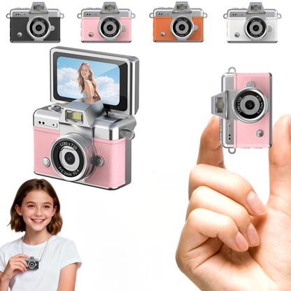 Famune™ PocketFlip Camera
